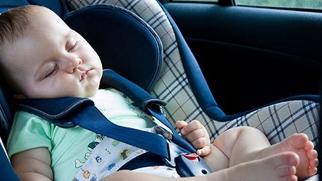 ¿Por qué los bebés se duermen en un auto en movimiento?