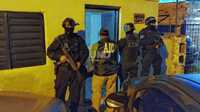 Detuvieron a tres narcos con drogas en Rosario y Puerto General San Martín