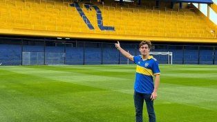 Franco Colapinto celebró el triunfo de Boca en la previa del Road Show de la Fórmula 1 en Argentina