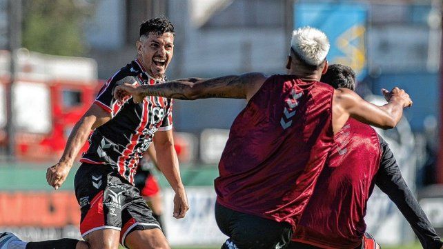 Chacarita se impuso en el clásico ante Tigre y ahora deberá enfrentarse con San Lorenzo.