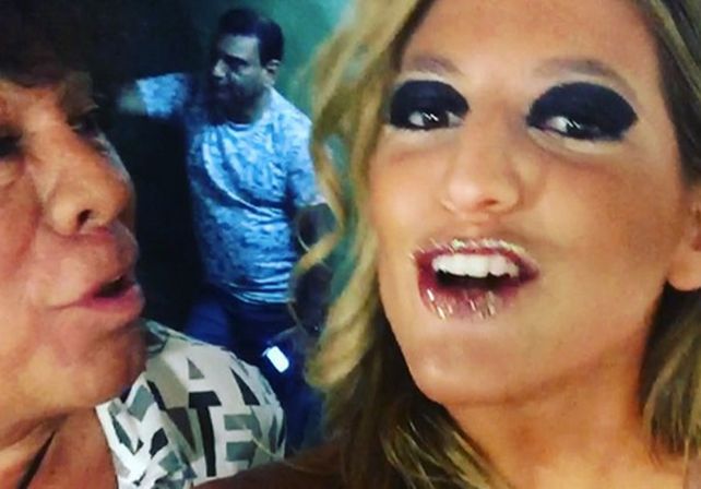 Baile, besos y toqueteo entre Marian Farjat y “La Mona” Jiménez