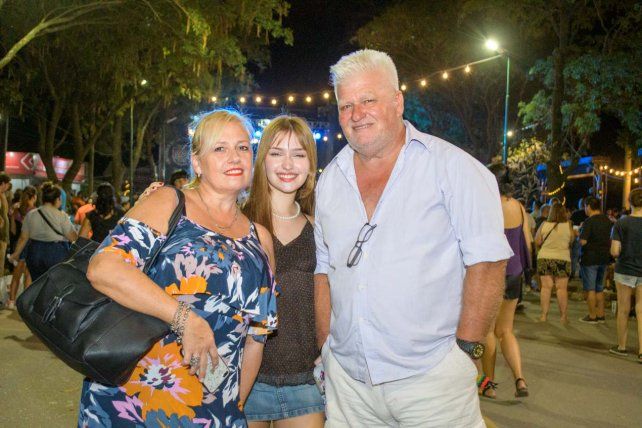 Débora Ribodino, Luisina y José Luis Carmona