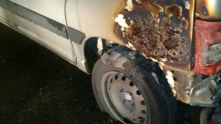 Dos nuevos autos quemados en la ciudad