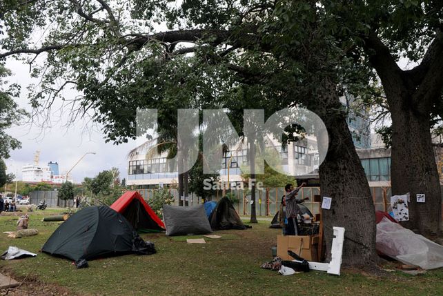 En defensa. Desde el grupo de acampantes dijeron que no se irán hasta que se paralice la obra.