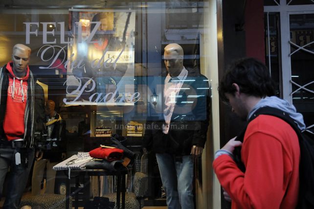 Los comerciantes refuerzan los horarios para el Día del Padre