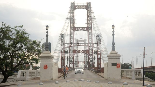 El sábado arrancó con anuncios de lluvias, pero el calor no da respiro