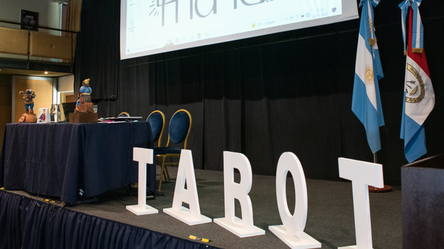 La cita para los amantes del tarot será en el Salón Perseo del Ariston Hotel
