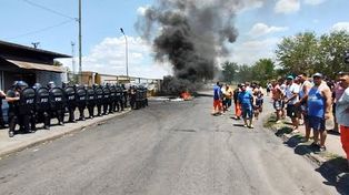 Circunvalación. Trabajadores portuarios fueron gaseados ayer.