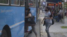 Vuelta a rodar. Luego de otro plan de lucha por parte de los colectiveros, las unidades volvieron a las calles desde este domingo. Vuelta a rodar. Luego de otro plan de lucha por parte de los colectiveros, las unidades volvieron a las calles desde este domingo.