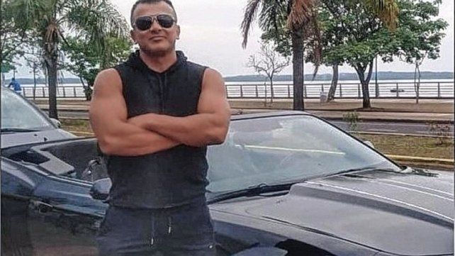 Molió a golpes al repartidor por llegar con la pizza fría