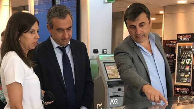 Encuentro. Pablo Javkin junto a Matías Galíndez en la aeroestación.
