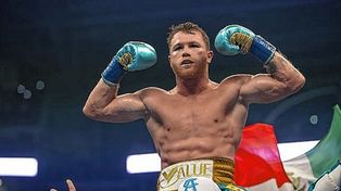 Canelo Álvarez defiende sus coronas de peso supermediano.