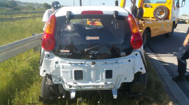 Persecución, choque y secuestro de armas de fuego