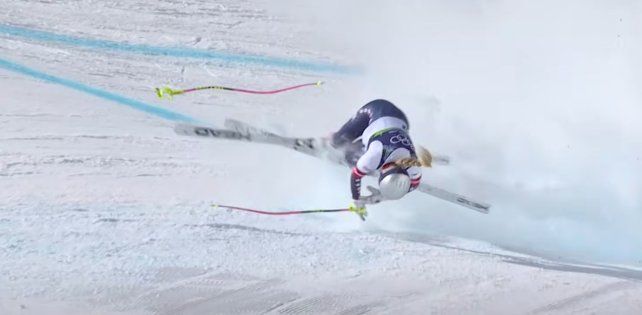 La esquiadora Lindsey Vonn volvió a competir a los 41 años y sufrió una grave lesión