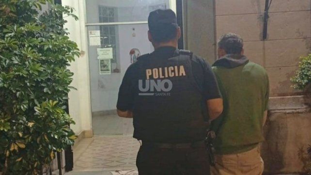 Se trata de un hombre de 39 años que fue reconocido por los vecinos luego de perpetrar el robo