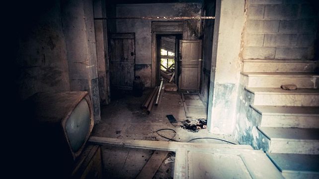 Imágenes de un pueblo fantasma de Italia abandonado tras un terremoto hace 35 años