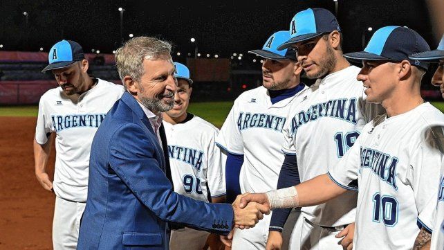 Frigerio acompañó a la Selección Argentina de Sóftbol en los Odesur de Paraná.