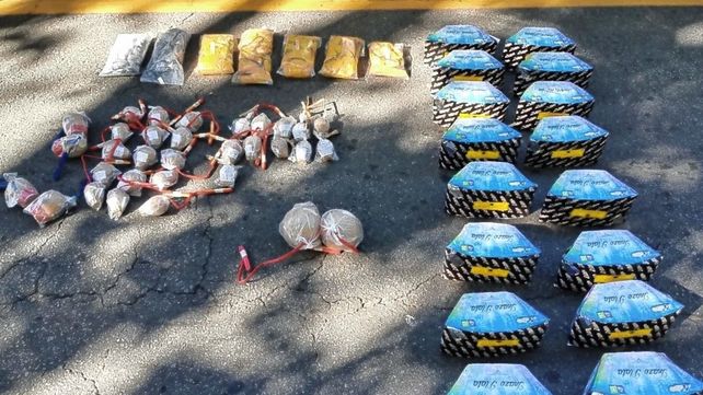 El operativo de seguridad de Vélez y Peñarol dejó un saldo importante de actas labradas.