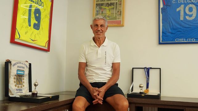 Qué es de la vida de Ricardo Giusti: un trágico accidente, Maradona, Bilardo y el fútbol en su pueblo