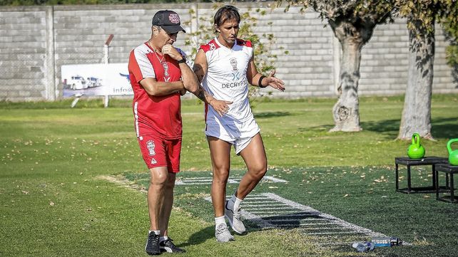 Kudelka mete mano en Huracán pensando en el San Lorenzo