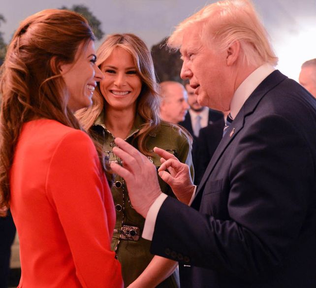 Aseguran que el vestido de Juliana Awada es igual a uno que usó la Reina Letizia