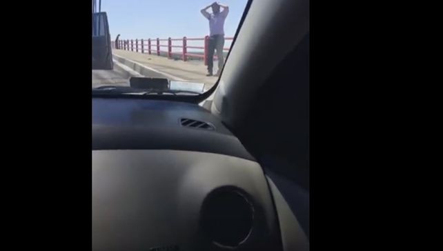 Una chica de 15 años se tiró desde el puente Chaco-Corrientes y fue rescatada milagrosamente