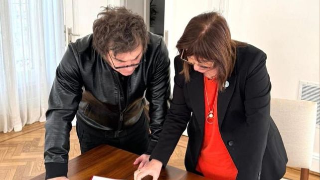 Javier Milei recibió a Patricia Bullrich y repasaron las tareas de búsqueda de Loan