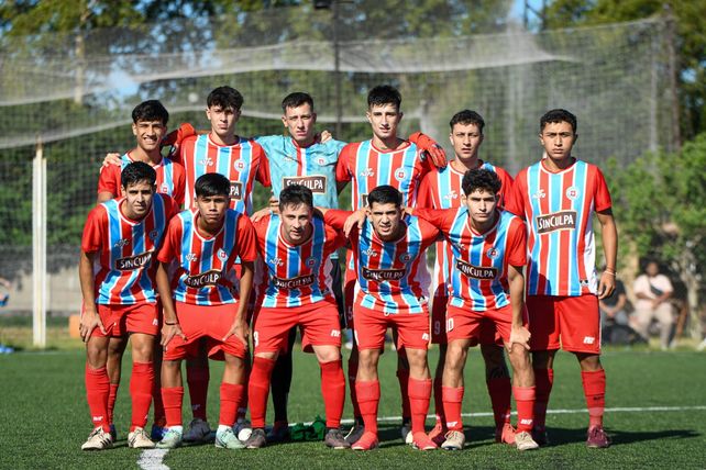 Cuatro clásicos apasionantes en la Rosarina se disputarán este domingo y sobresale el derbi en Álvarez