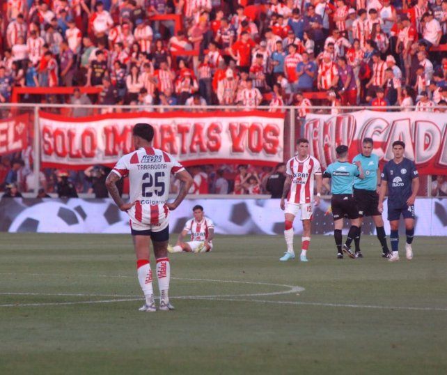 Unión dejó pasar una gran chance de escaparse en la punta tras igualar ante Independiente Rivadavia Unión dejó pasar una gran chance de escaparse en la punta tras igualar ante Independiente Rivadavia