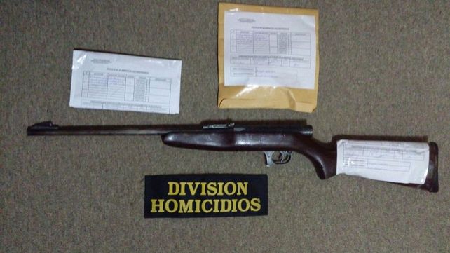 Armas. Secuestraron una carabina calibre 22 en la casa de Díaz.