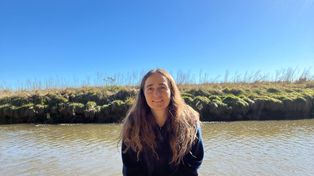 Cómo llegó al borde de la exoneración la investigadora que estudió plaguicidas en muestras humanas
