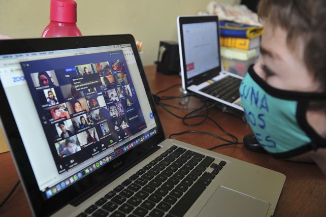 En Santa Fe, las clases podrían empezar a mediados de febrero
