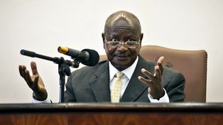 Uganda sancionó una ley que castiga la homosexualidad hasta con cadena perpetua