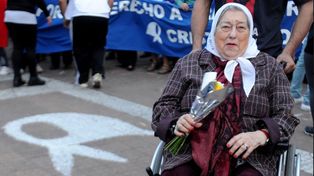 Las cenizas de Hebe de Bonafini descansarán en la Plaza de Mayo