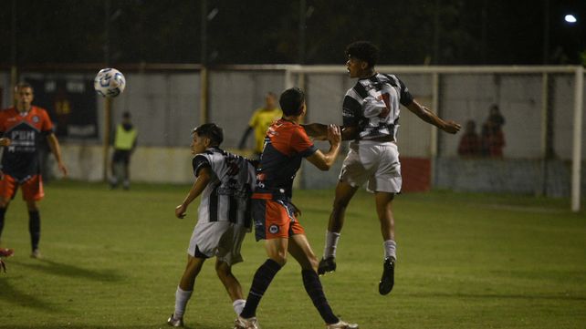 El equipo charrúa marcha con el pie derecho en la Primera C y quiere seguir de racha.