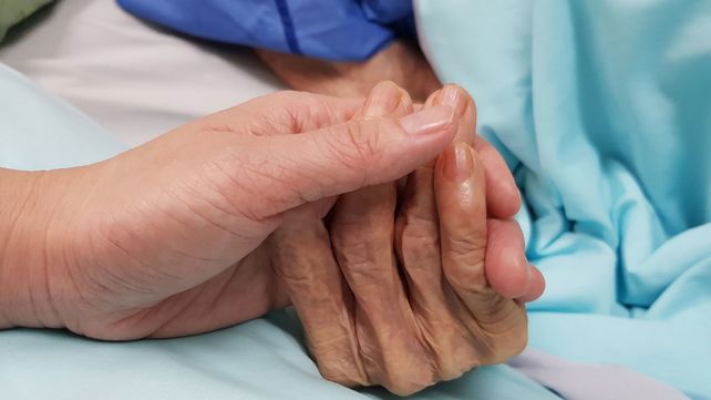 Eutanasia en Argentina: tras la aprobación en Uruguay, se reabre el debate en Diputados