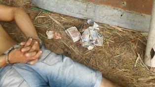 Fue a robar con su mujer y el bebé, los abandonó y todos quedaron detenidos