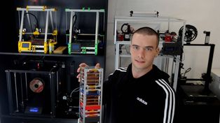 Se recibió en La Plata el primer ingeniero aeroespacial de la Argentina
