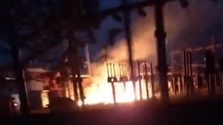 El fuego desatado en la planta ubicada en la ruta 6.&nbsp;