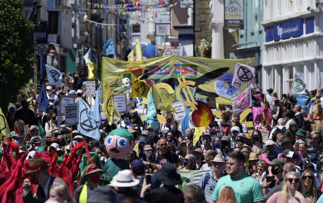 Colorida manifestación en Falmouth