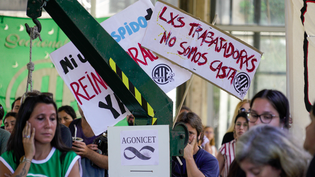 Entre los organismos vinculados a la ciencia más afectados figura el Conicet