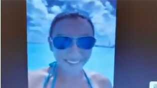 Estudiante colombiana tomó clases virtuales desde playa: generó debate y se hizo viral