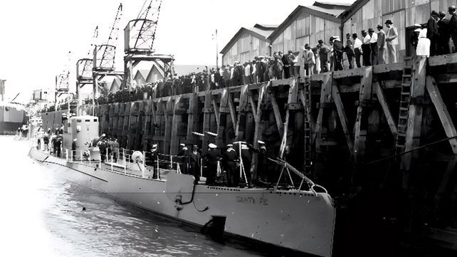 Los submarinos llegaron a Rosario después de haber recorrido otras localidades santafesinas