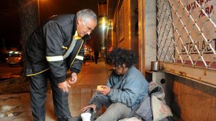 Con el frío, comenzó la asistencia a personas en situación de calle