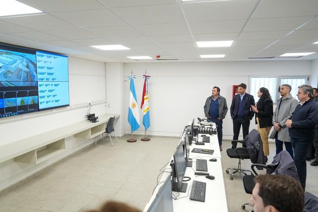 Inauguraron la cárcel de Recreo con un sistema de seguridad basado en inteligencia artificial.