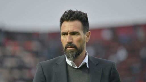 Colón le pone plazos a Eduardo Domínguez