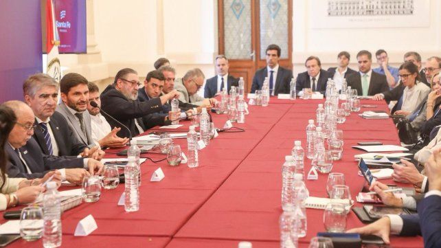 Pullaro: Quieren quebrar una política pública y que no se cumpla la ley