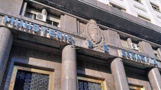 El Gobierno ya tiene los fondos para cancelar la deuda de USD 4.200 que vence este viernes