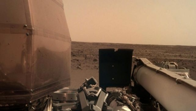 Paisaje. La cámara montada sobre uno de los brazos de la nave espacial envió esta foto que distribuyó la Nasa.