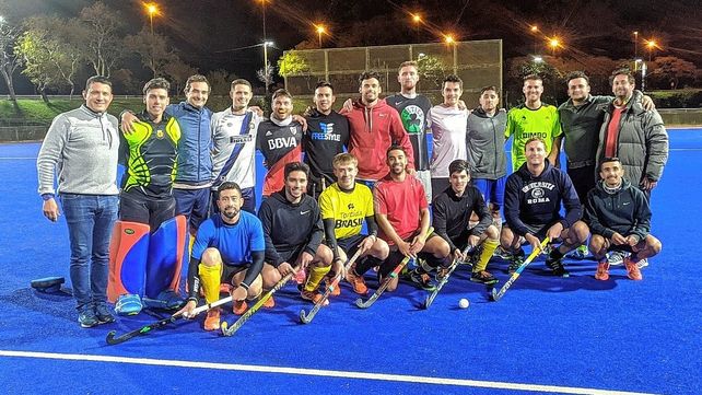 El plantel de caballeros del Club Náutico El Quillá que afrontará el Argentino de Clubes B en la ciudad de Mendoza.
